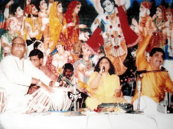 tabla maestro ashok pandey bhajan